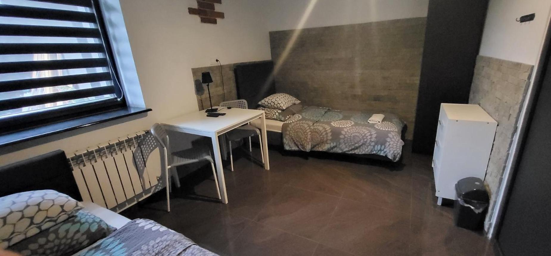 M Hostel Γκλίβιτσε Εξωτερικό φωτογραφία
