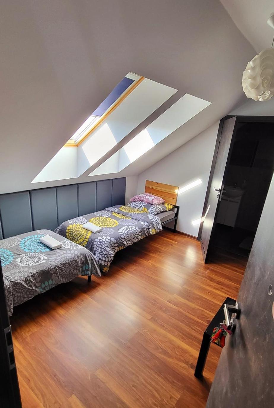M Hostel Γκλίβιτσε Εξωτερικό φωτογραφία