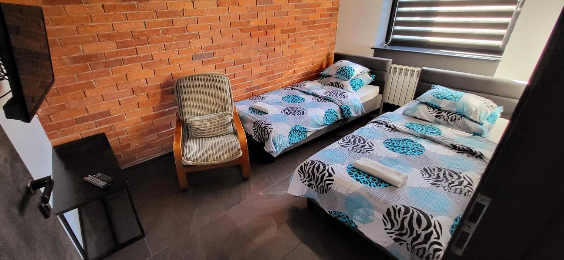M Hostel Γκλίβιτσε Εξωτερικό φωτογραφία