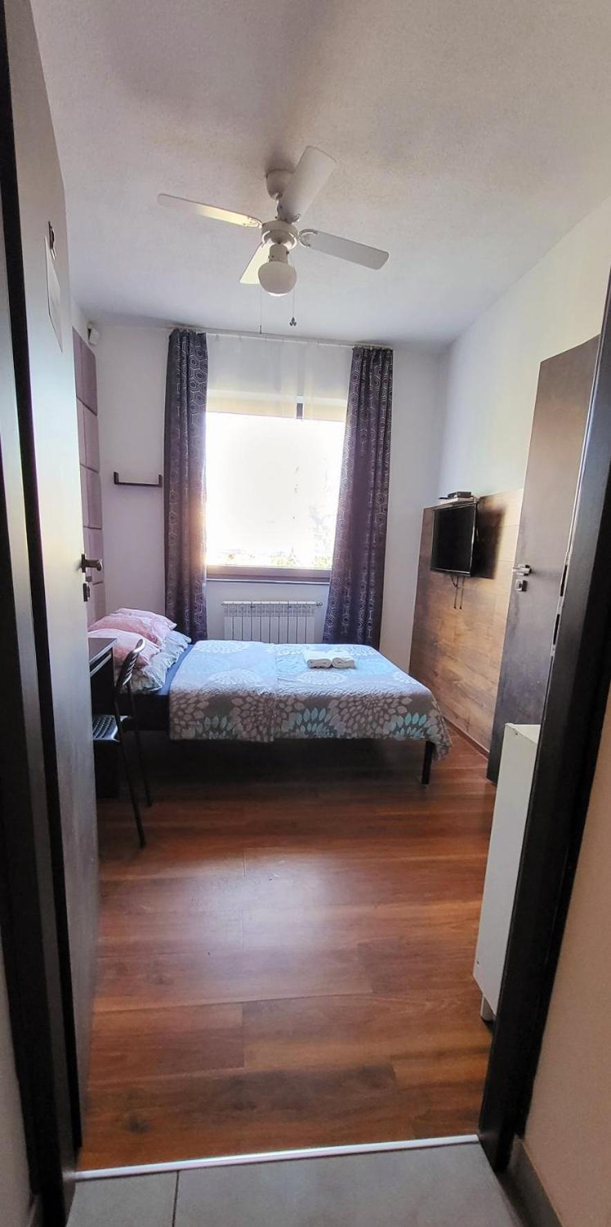 M Hostel Γκλίβιτσε Εξωτερικό φωτογραφία